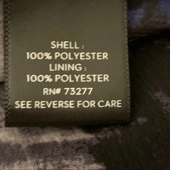 Simply Vera Verá Wang Roll Tab Print Popover Top - Picture 8 of 10